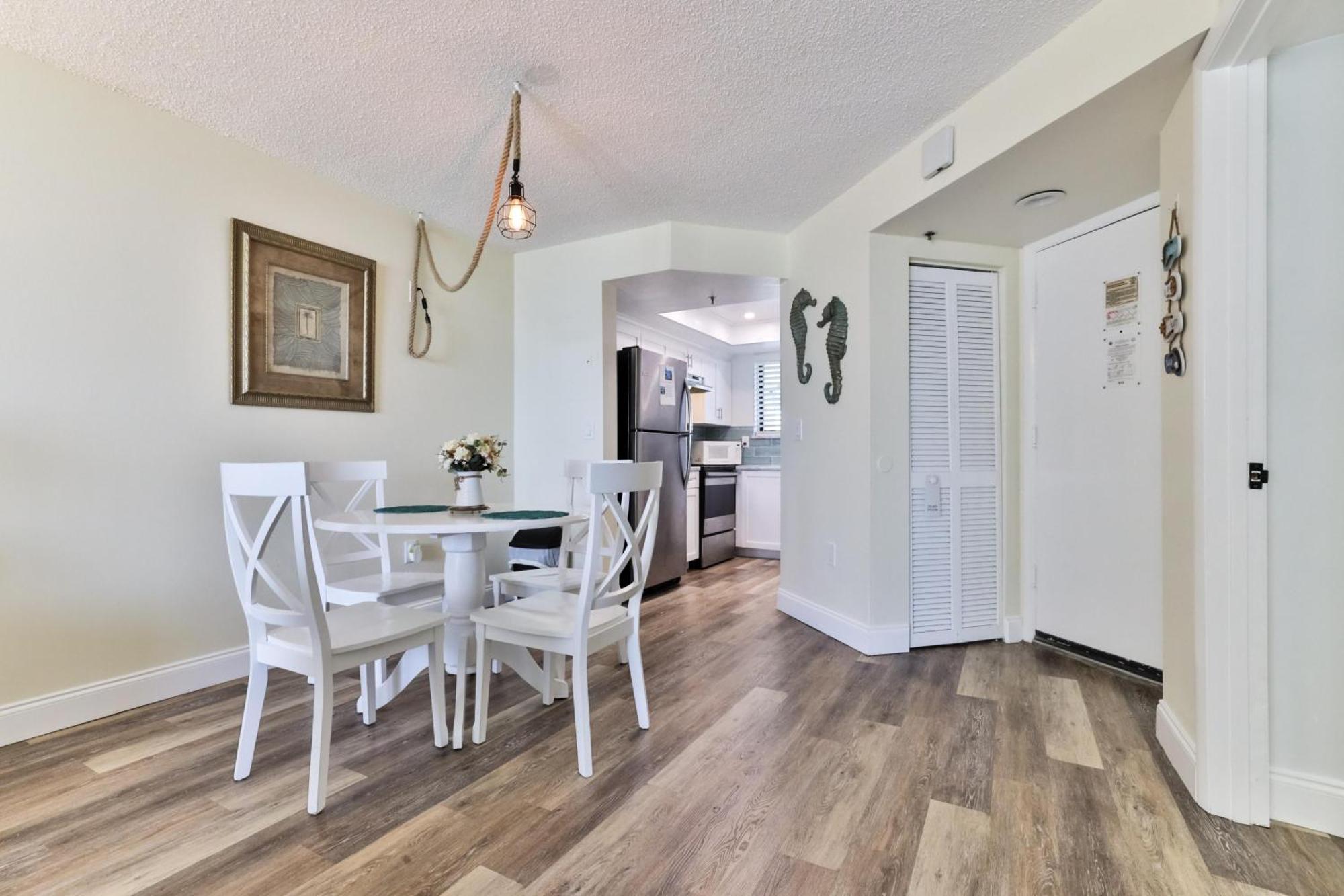 1 Bedroom -1 Bath With Ocean Views At Ocean Trillium 302 New Smyrna Beach Exteriör bild